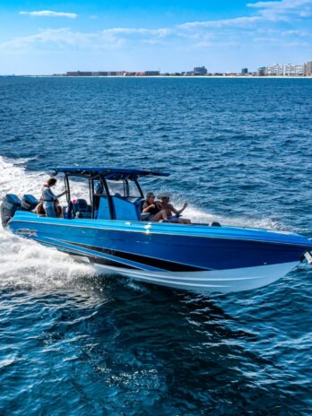 2024 GLASSTREAM GSX36 TRIPLE 400R