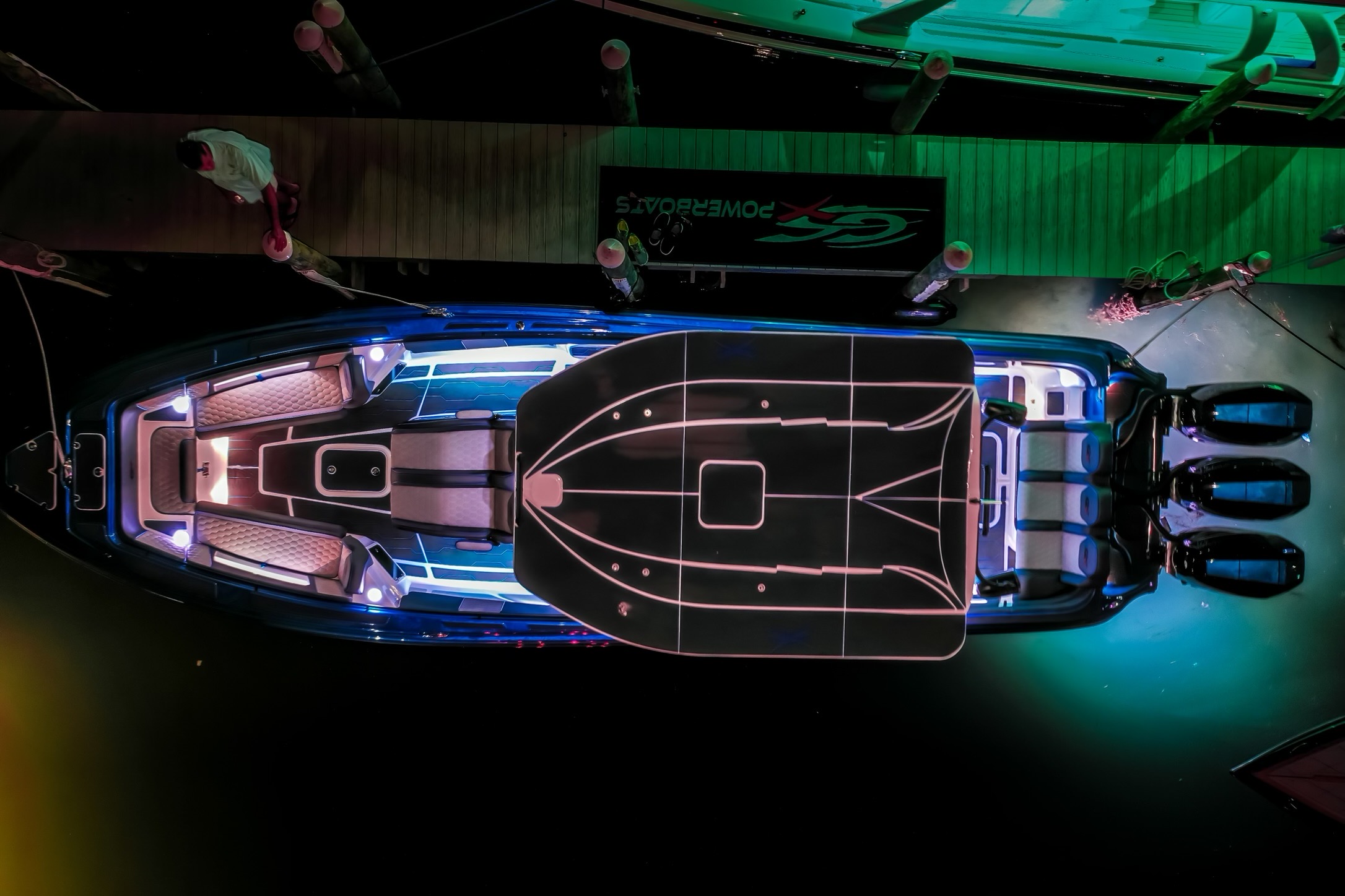 2024 GLASSTREAM GSX36 TRIPLE 400R - Image 4
